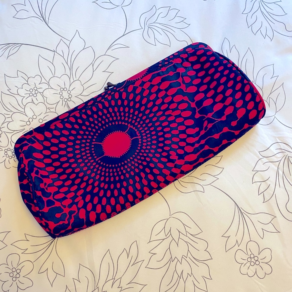 Rachel Roy clutch
